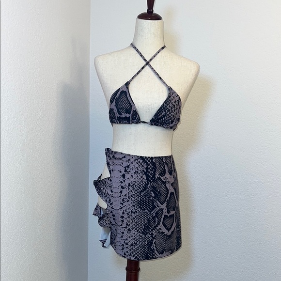 Sexy Snakeskin Weave Cross Tied Rope
Split Swimsuit Bikini Three-Piece.. Size M‎ - Picture 3 of 8